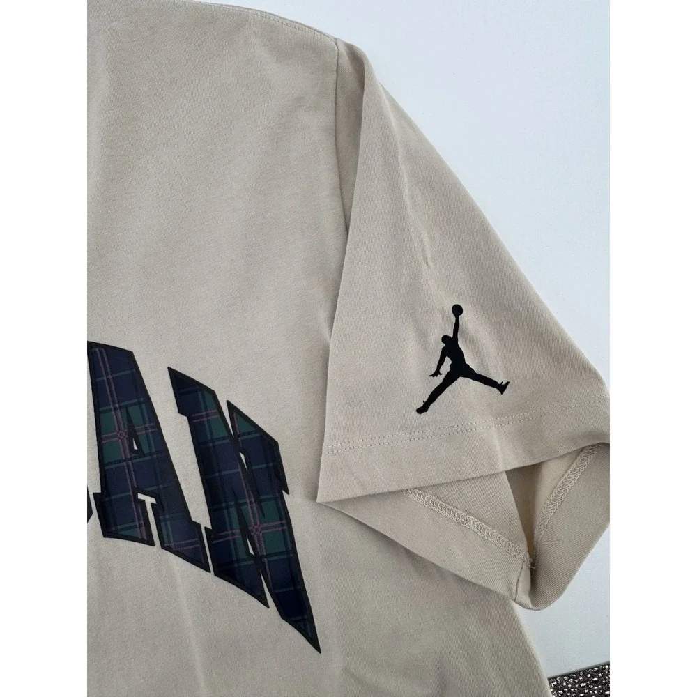 Jordan Shirt Mens Large Beige Plaid Graphic Tagless Crewneck Jumpman Tee
